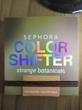 Sephora Color Shifter Strange Botanicals Eye Palette in Mystic Brown Mushroom